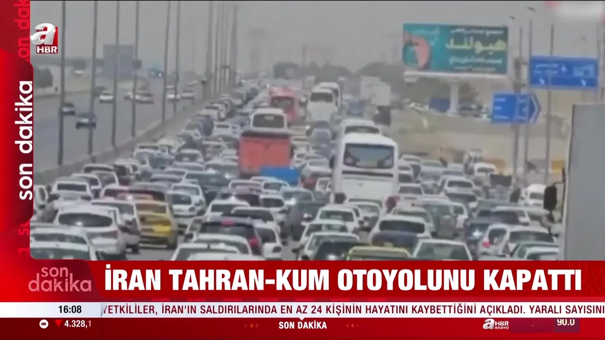 İran Tahran-Kum Otoyolu'nu kapattı