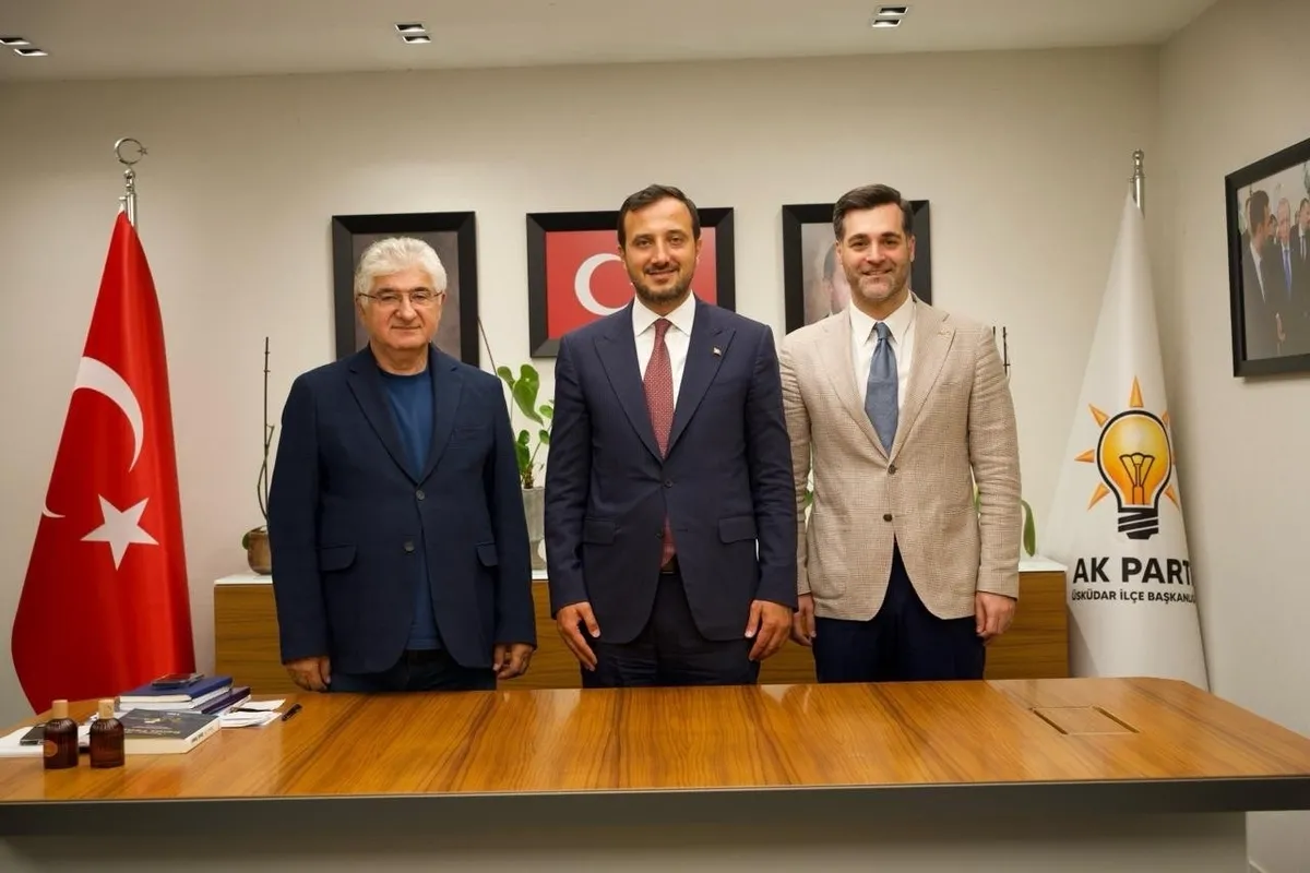 1788467594269.jpeg Üsküdar Belediye Meclisi'nde CHP'li 4 üye AK Parti'ye geçti-3