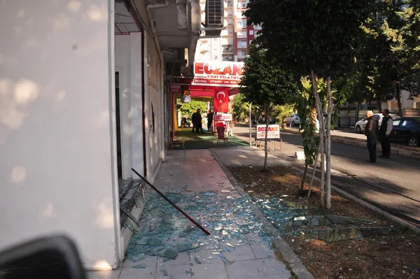 son-dakika-adana-valiligi-saldirisina-patlayici-temin-eden-terorist-ho-mardinde-yakalandi-1617186335729.jpg SON DAKİKA: Adana Valiliği saldırısına patlayıcı temin eden terörist H.O. Mardin'de yakalandı-5