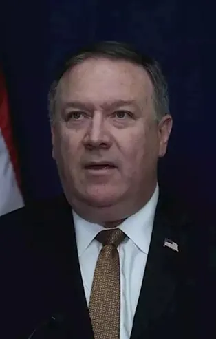 Mike Pompeo'ya İtalya'da peynirli protesto