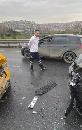 İstanbul'da zincirleme kaza! 5 araç birbirine girdi! Libyalı kadın sürücü şok yaşadı