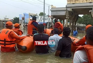 🌊 Hindistan'da sel felaketi! Çok sayıda ölü ve yaralı var