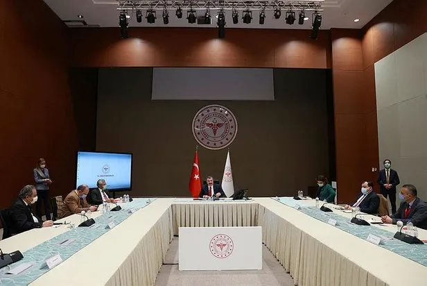 saglik-bakani-fahrettin-kocadan-bilim-kurulu-toplantisinin-ardindan-yazili-aciklama-tedbiri-elden-birakmayalim-1614799924934.jpeg