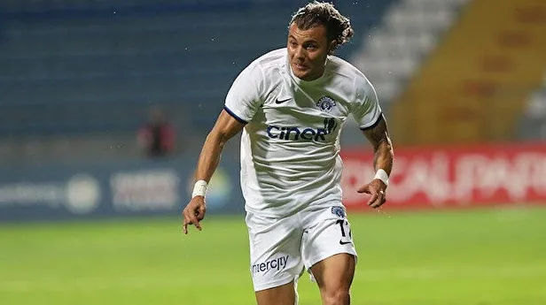 trabzonspordan-visca-transferi-sonrasi-bir-bomba-daha-yusuf-erdogan-ile-anlasma-tamam-1642112936393.jpeg Trabzonspor'dan Visca transferi sonrası bir bomba daha! Yusuf Erdoğan ile anlaşma tamam-5