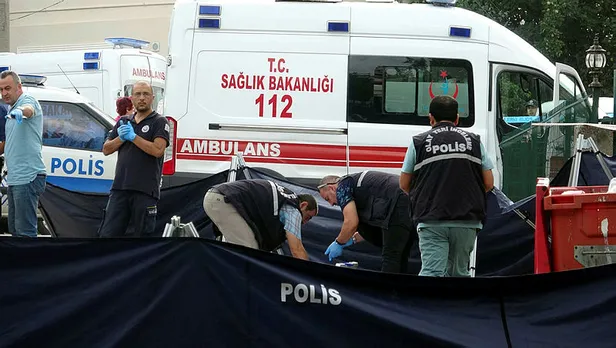 Eski eşini sokak ortasında öldürüp intihar etti! Cinayet anı kamerada-3