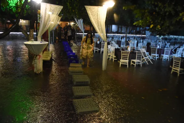Meteoroloji'den bir son dakika uyarısı daha: Dikkat! Başladı geliyor! 17 Ağustos 2019 hava durumu-7