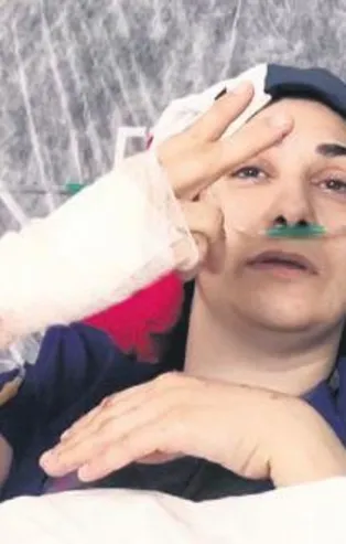 Köpeğe çarpmamak için manevra yapan otobüs şoförü otobüsü devirdi! 1'i çocuk 6 kişi hayatını kaybetti, 25 kişi yaralandı