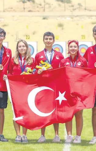 Cezayir'de altın günü! Akdeniz Oyunları'nda okçulukta büyük başarı elde ettik