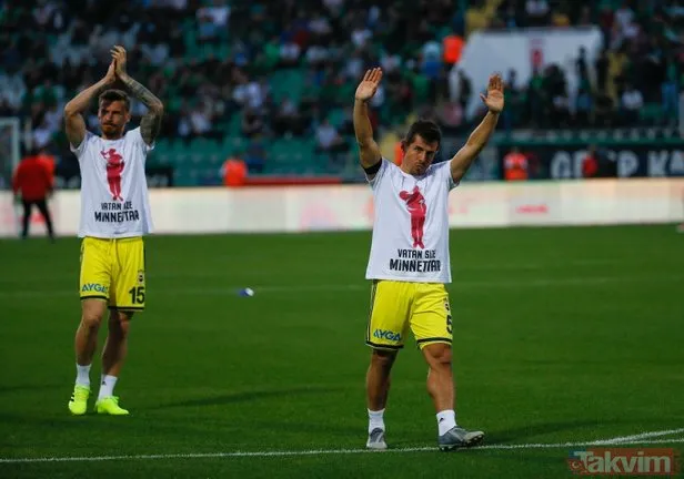 Fenerbahçeli futbolculardan Mehmetçik'e destek