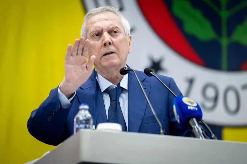 aziz-yildirim-fenerbahce-baskanligina-aday-olmayacagini-acikladi-1774518694192.jpeg Aziz Yıldırım Fenerbahçe başkanlığına aday olmayacağını açıkladı-2
