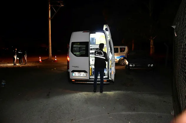 İzmir'de hareketli gece! Polis her yerde onu arıyor