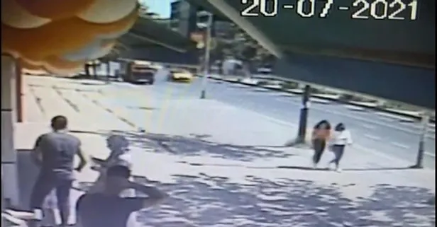 İstanbul Esenyurt’ta dehşet anları! Taksinin çarptığı çocuk metrelerce sürüklendi