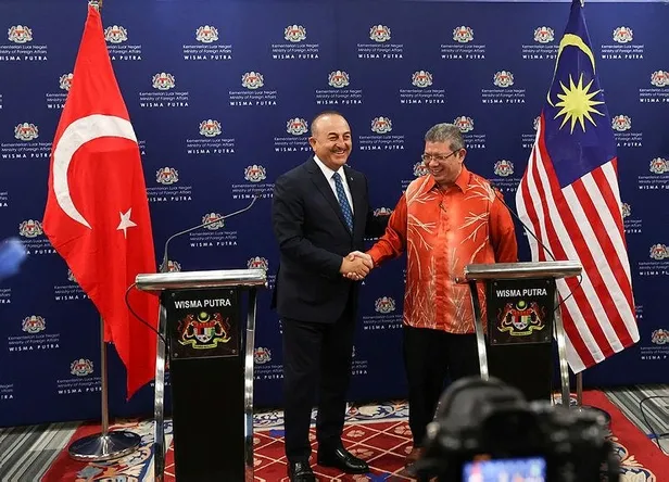 Bakan Çavuşoğlu Malezyalı mevkidaşı Abdullah ile ortak basın toplantısında konuştu: Hedef 5 milyar dolar-3