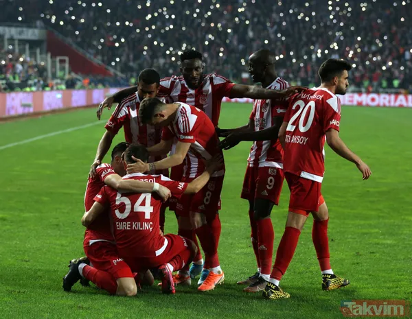 Mecnun Otyakmaz şoke eden Mert Hakan Yandaş gerçeğini açıkladı! Fenerbahçe ve Mert Hakan Yandaş... - 13