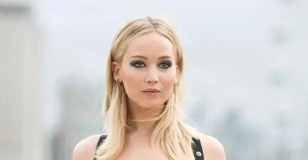 Jennifer Lawrence Formda Kalma Sirrini Paylasti Takvim