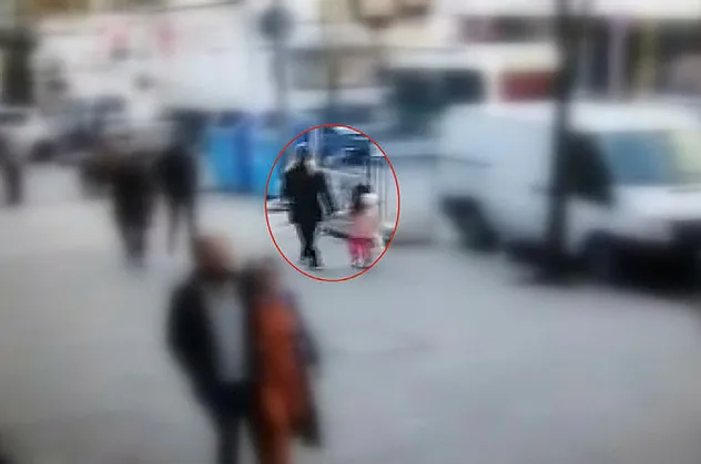 İstanbul'da çok acı olay! Kamyonun kör noktasında kaza: 5 yaşındaki çocuk feci şekilde can verdi
