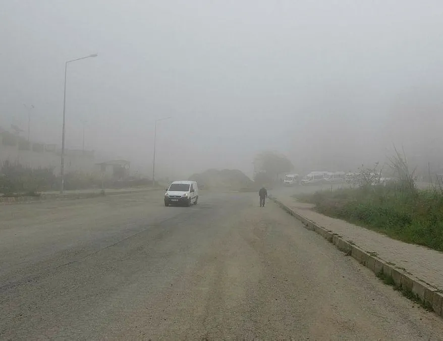 Trabzon’da hava ulaşımına sis engeli!