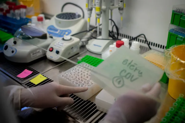 Son dakika: ABD Başkanı Trump'tan Kovid-19 ilacıyla ilgili flaş açıklama: Acil durum onayı verildi-4