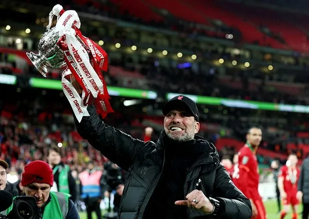 jurgen-klopp-sozlesmeyi-imzaladi-2026ya-kadar-liverpoolda-1651164972295.jpeg Jürgen Klopp sözleşmeyi imzaladı! 2026'ya kadar Liverpool'da-2