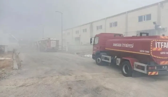 ankarada-fabrika-yangini-itfaiye-ekiplerinin-2-saatlik-mucadelesi-sonrasi-alevler-sonduruldu-1725125151925.jpeg
