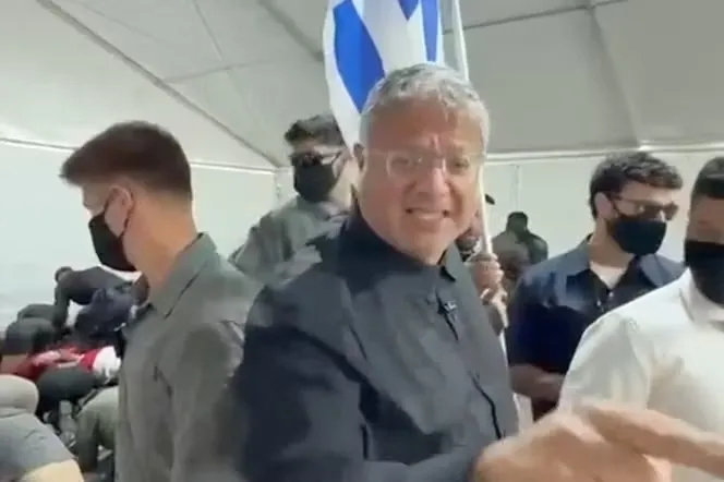 israilin-maskesini-dusuren-paylasim-ben-gvire-pahaliya-patladi-1781883154966.jpeg İsrail’in maskesini düşüren paylaşım Ben-Gvir’e pahalıya patladı-4