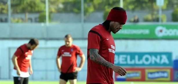 Gustavo Colman iyice dibe vurdu