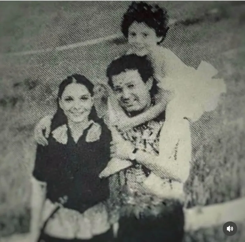 beste-acar-paylasti-gozler-asli-gonule-cevrildi-kayahanin-kizlari-1775300574877.jpg Beste Açar paylaştı gözler Aslı Gönül'e çevrildi! Kayahan'ın kızları...-3