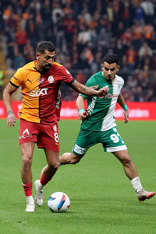 Fenerbahçe'nin eski yıldızı Galatasaray'a! Anlaşma tamam - 13