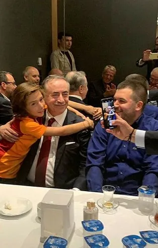 Dostluğun fotoğrafı! Galatasaray-Fenerbahçe derbisi öncesindeki gerilim işte böyle sona erdi...