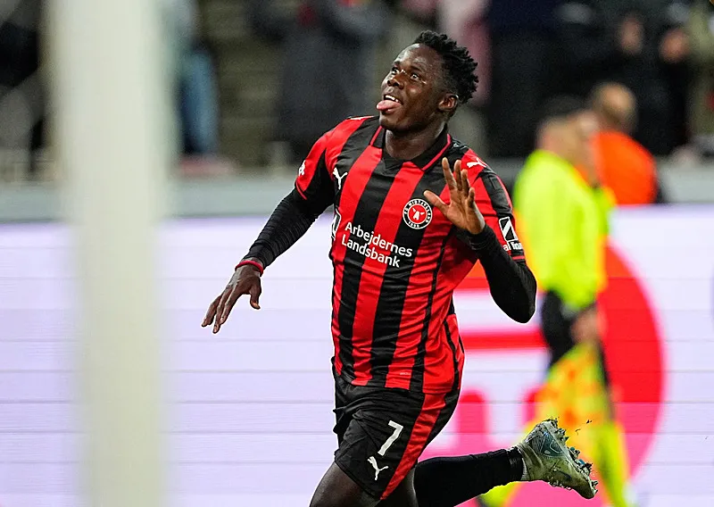 Fenerbahçe'ye buldozer gibi forvet! Transferde dev bomba - 24