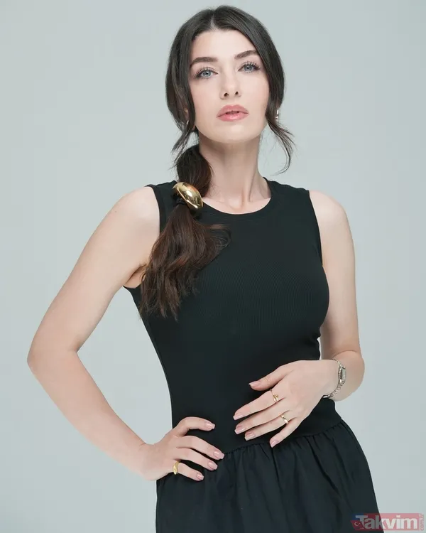 “Asla oyuncuyla evlenmeyeceğim” diyen Aslıhan Güner’in eşi kendisinden de ünlü! Meğer rol arkadaşıyla... - 6