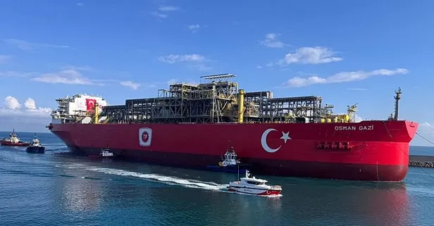 Türkiye'nin ilk yüzer gaz üretim platformu Osman Gazi Filyos Limanı'na ulaştı