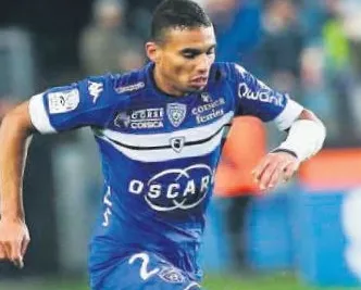 Djiku yüksekten uçtu!