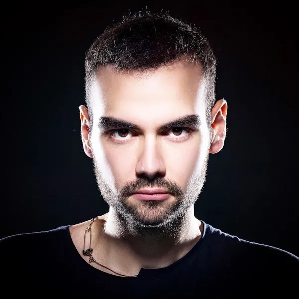 faruk-sabancidan-dilay-korkmazin-iddialarina-nezaket-dersi-anlasarak-1682364786262.jpeg Faruk Sabancı eski sevgilisi Dilay Korkmaz'ın iddialarına verdiği yanıt büyük takdir topladı-3