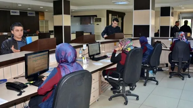 gsb-ve-dhmi-kamu-personeli-alimi-basvuru-ekrani-iste-lisans-mezunu-memur-alimi-basvuru-sartlari-1612782325936.jpg Lisans mezunu memur alımı KPSS ve diğer şartları nedir? GSB ve DHMİ kamu personeli alımı başvuru ekranı!-4