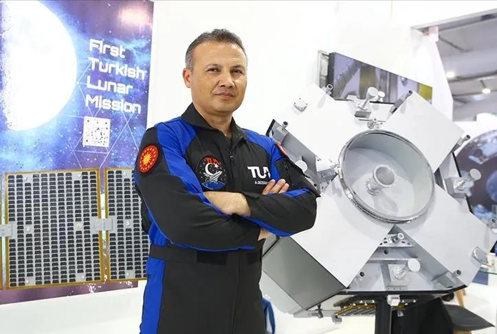 Alper Gezeravcı’yı görme vakti!