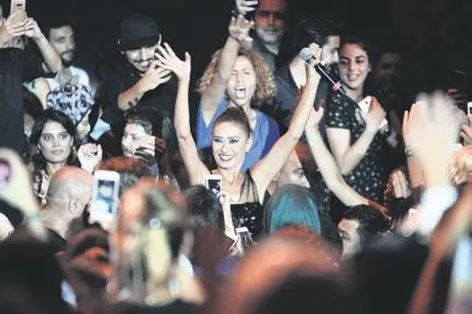 Halkın yıldızı-1