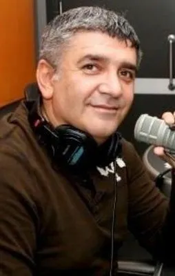 Ünlü radyocu Cem Arslan bıçaklandı