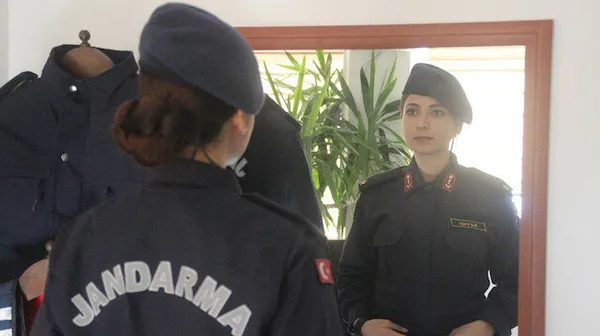 gorenler-saskinliklarini-gizleyemiyor-nevsehir-ve-kayseride-iki-komsu-ilce-iki-kadin-tegmene-emanet-1627022643337.jpg Görenler şaşkınlıklarını gizleyemiyor! Nevşehir ve Kayseri'de iki komşu ilçe iki kadın teğmene emanet-9
