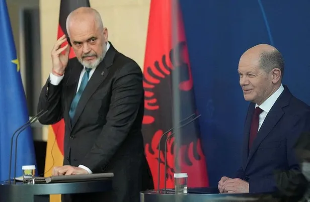 arnavutluk-basbakani-edi-ramadan-almanyada-turkiye-vurgusu-tum-avrupa-icin-cok-onemli-bir-guvenlik-noktasi-1649710052827.jpeg Arnavutluk Başbakanı Edi Rama'dan Almanya'da 'Türkiye' vurgusu: "Tüm Avrupa için çok önemli bir güvenlik noktası"-4