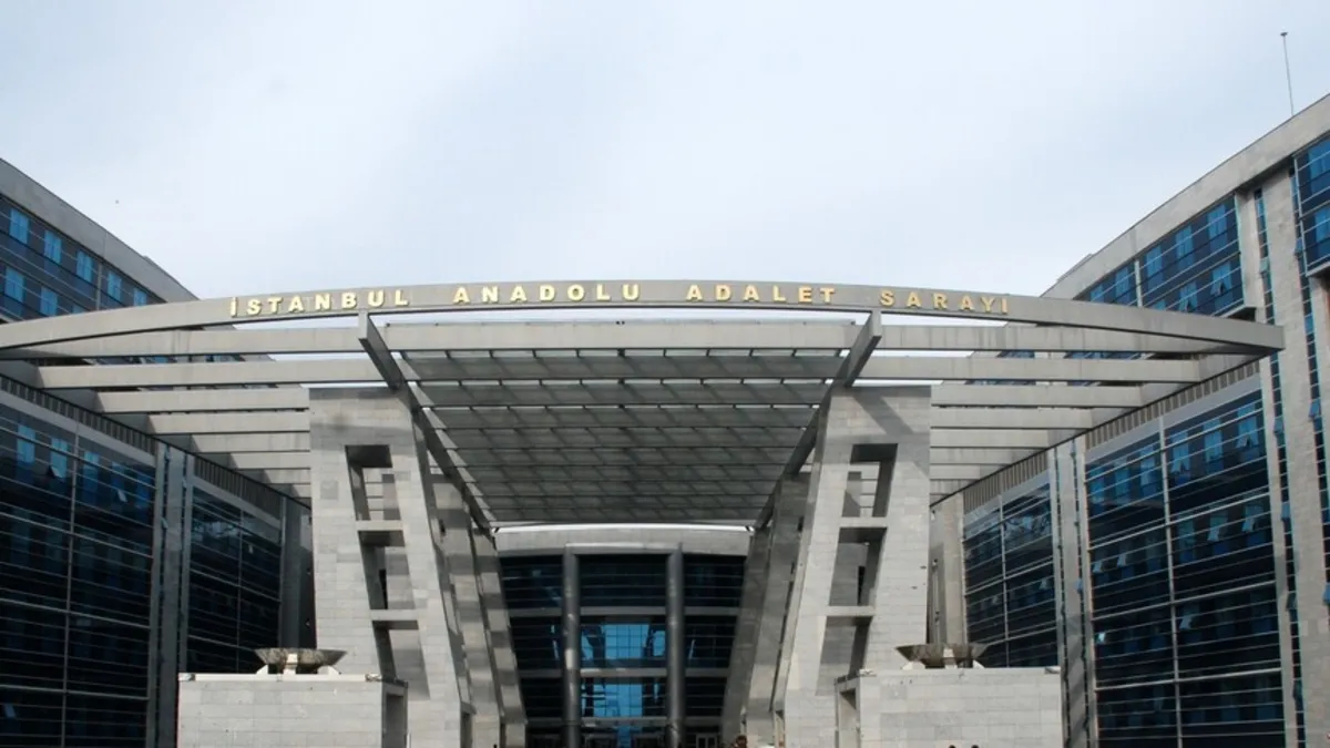 Kapalıçarşı bağlantılı kara para şebekesine darbe: İstanbul 
