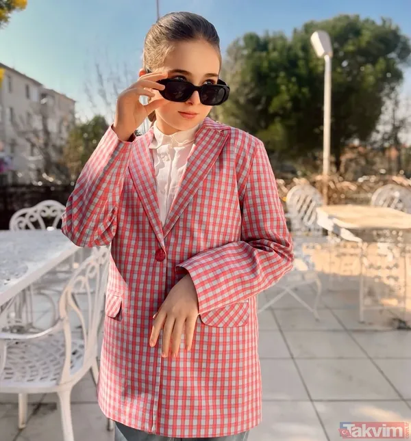 Kutu Bebek Ebrar Demirbilek’ten yeni pozlar! Son hali Afra Saraçoğlu’na benzetildi: Ne ara bu kadar büyüdün! - 17