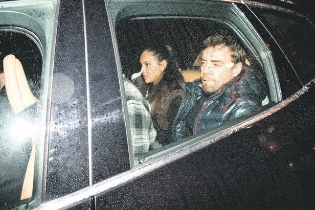 ilkay-gundoganin-hamile-esi-sara-gundogan-dolma-ve-kunefe-aserince-solugu-turk-restoraninda-aldi-saklambac-hab-1669934860180.jpeg İlkay Gündoğan’ın hamile eşi Sara Gündoğan, dolma ve künefe aşerince soluğu Türk restoranında aldı | Saklambaç haberleri-3