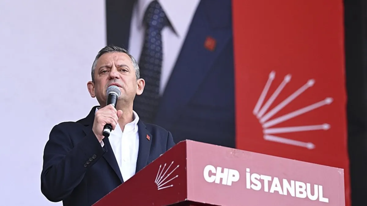 CHP lideri Özel'den Türkiye ekonomisine sabotaj girişimi! Önce sokağa döktü ardından "2 Nisan tüketim boykot"una destek verdi
