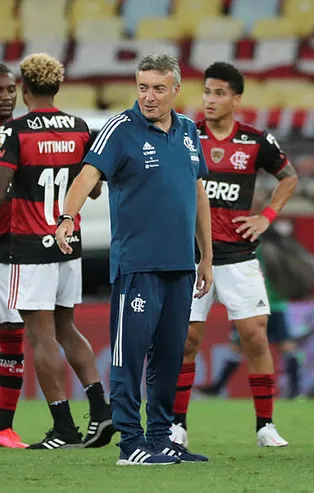 Flamengo taraftarı Galatasaray'ın yeni hocası Torrent'in gidişine çılgınca sevinmiş! İşte dikkat çeken görüntü