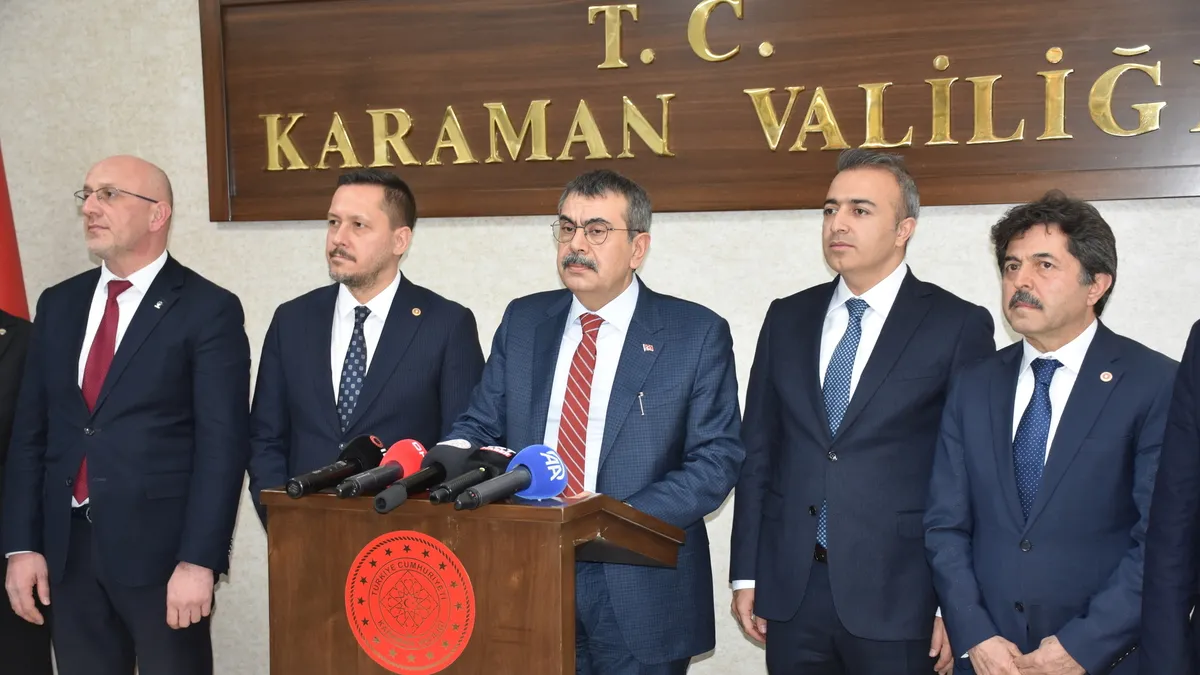 Bakan Tekin'den şiddetle mücadele mesajı: Riskli okullarda 24 saat devriye var