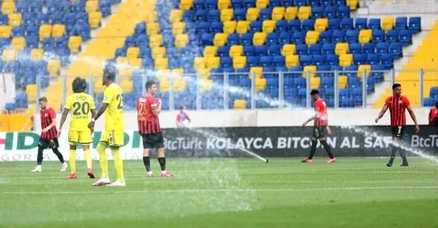 Gençlerbirliği - Fenerbahçe maçında ilginç enstantaneler!