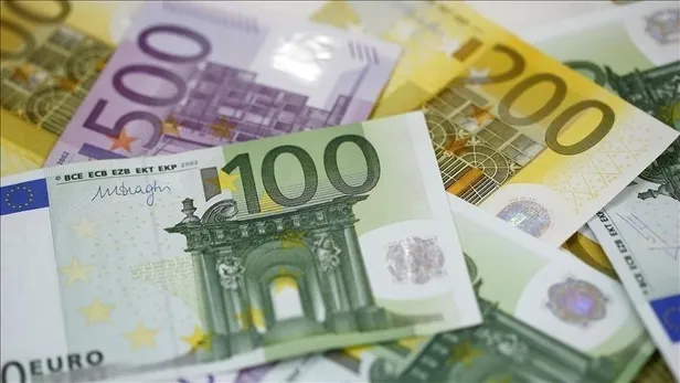 Avrupa Merkez Bankası 3 temel politika faizini 25 baz puan artırdı-5