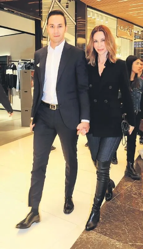 Cenk Küpeli ve Demet Şener inadına el ele...