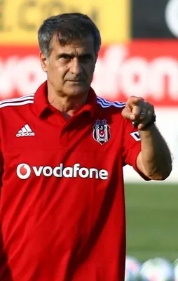 Sneijder & Bruma’ya dikkat!